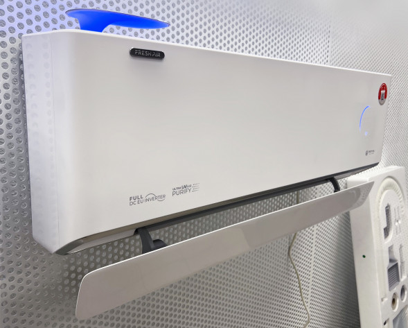 Кондиционер инверторный Royal Clima RCI-RF40HN